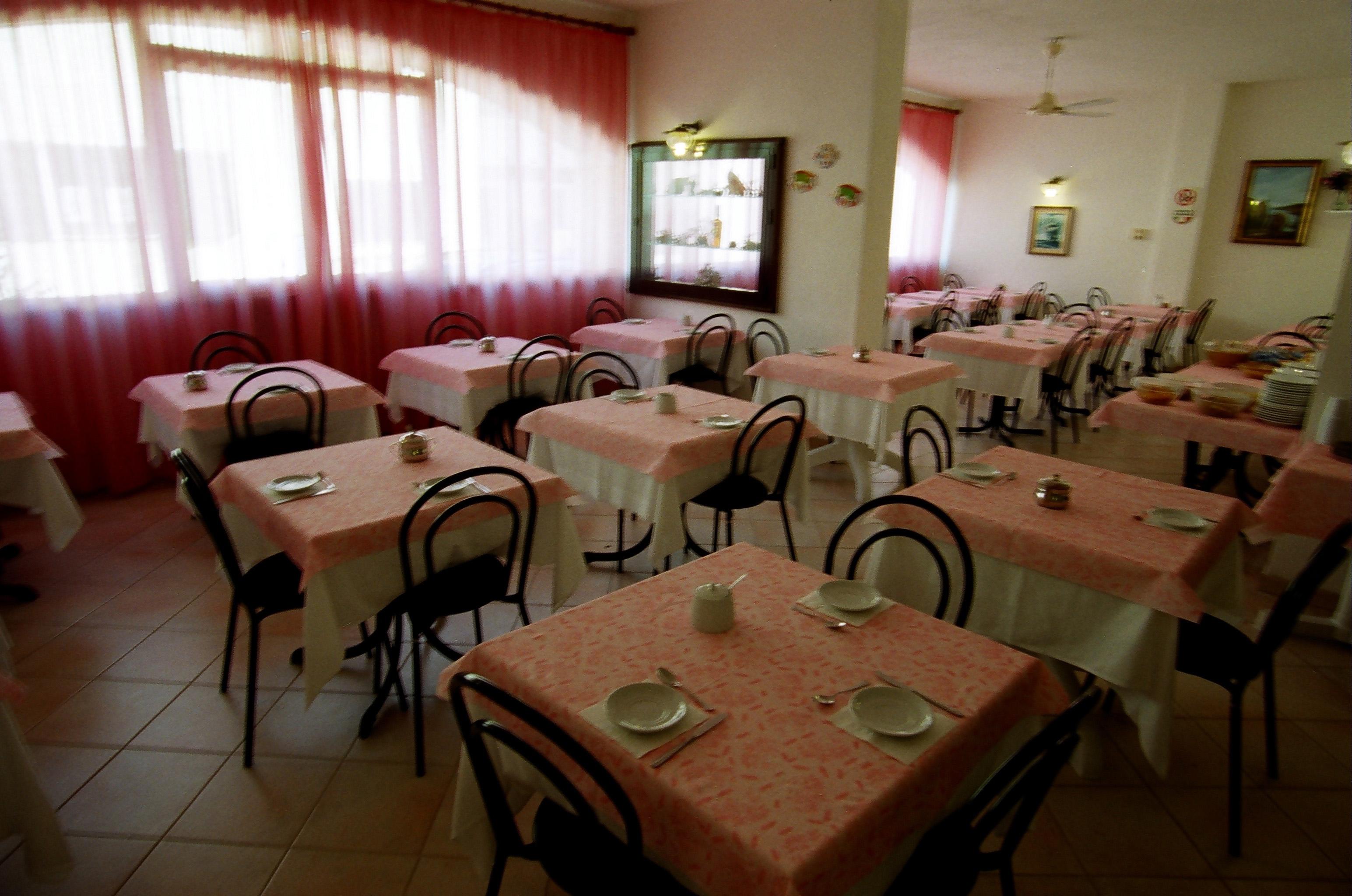 Hotel L'Ancora ซานตา เตเรซา กัลลูรา ภายนอก รูปภาพ